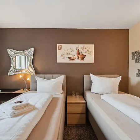 7o'clock Hannover Messe *