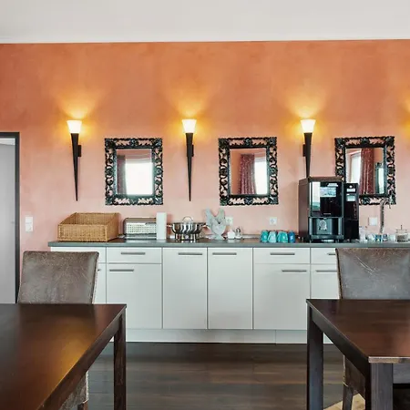 7o'clock Hannover Messe * Laatzen